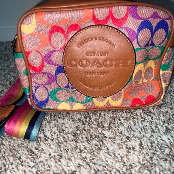 Coach purse - Picture 1 of 1